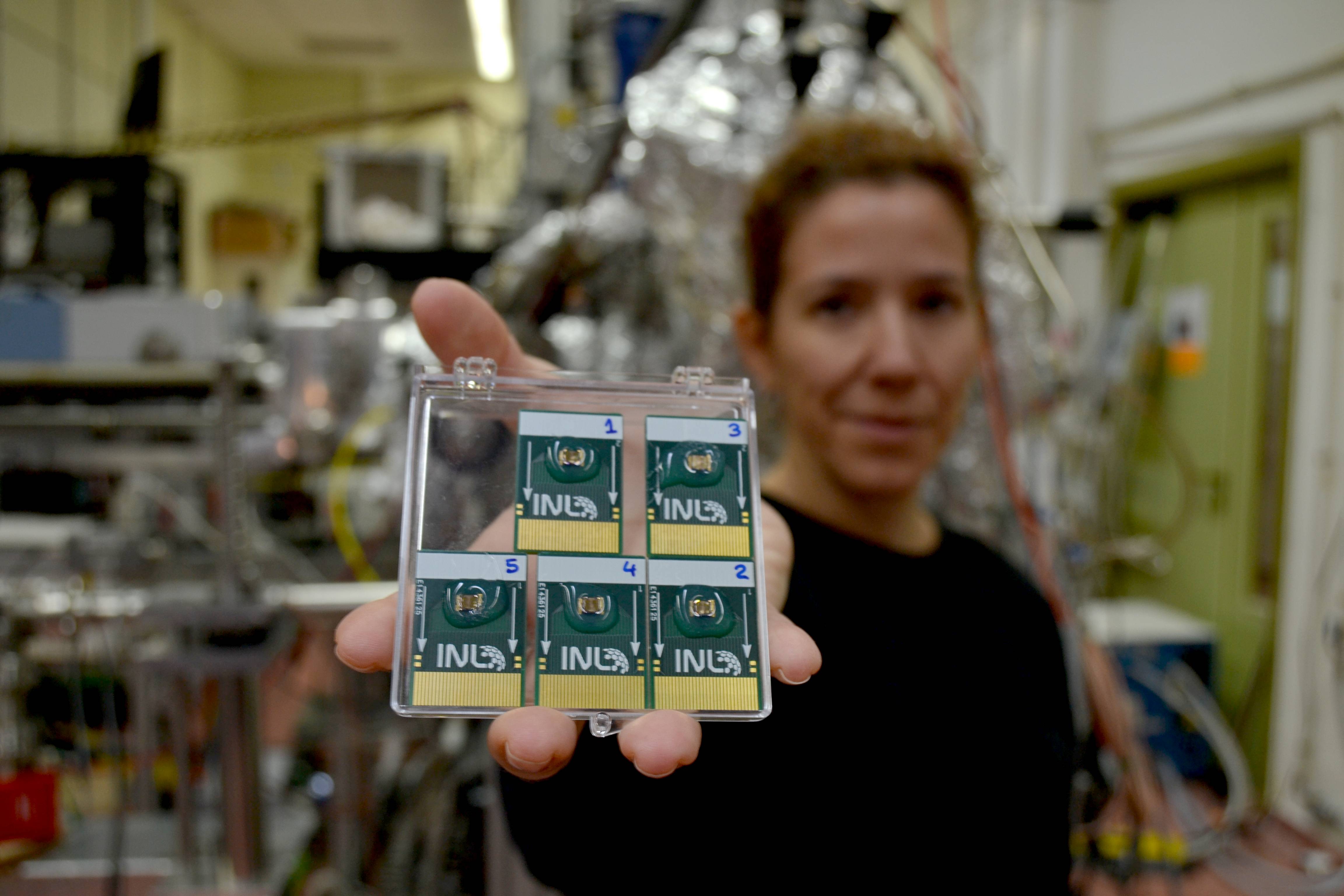 A novel graphene-based biosensor enables ultrasensitive detection of the hepatitis C virus