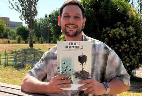 Carlos Díaz Ufano con su tesis doctoral