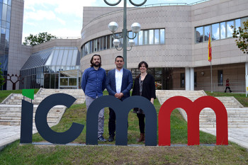 Coskum met Isabel Sobrados and Manuel Amarilla, from the Energy Conversion, Harvesting and Storage Group; Miguel Angel Camblor and Javier Pérez Carvajal, from the Nanostructured Hybrid, Biohybrid and Porous Materials Group; and Eva M. Maya, Marta Iglesias, Berta Gómez-Lor and Felipe Gándara, from the Multifuncional and Supramolecular Materials group. 