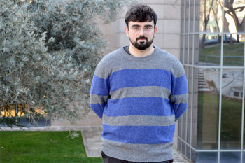 Rafael Morales Márquez comes from a small town north of Córdoba called Pozoblanco. He studied Biochemistry at the University of Seville. Later, he completed a master's degree in Molecular Nanoscience and Nanotechnology at the Autonomous University of Madrid.