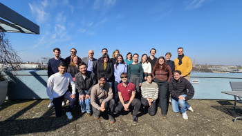 Fotografía grupal Adaptation