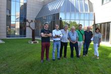 Professor Christoph Gerber visits ICMM to meet Ricardo García and José Ángel Martín Gago